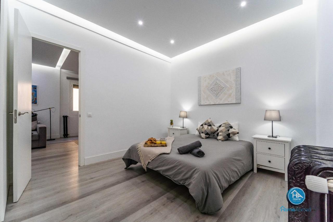 HomeAbroad Apartments - Deluxe Madrid Center Buitenkant foto