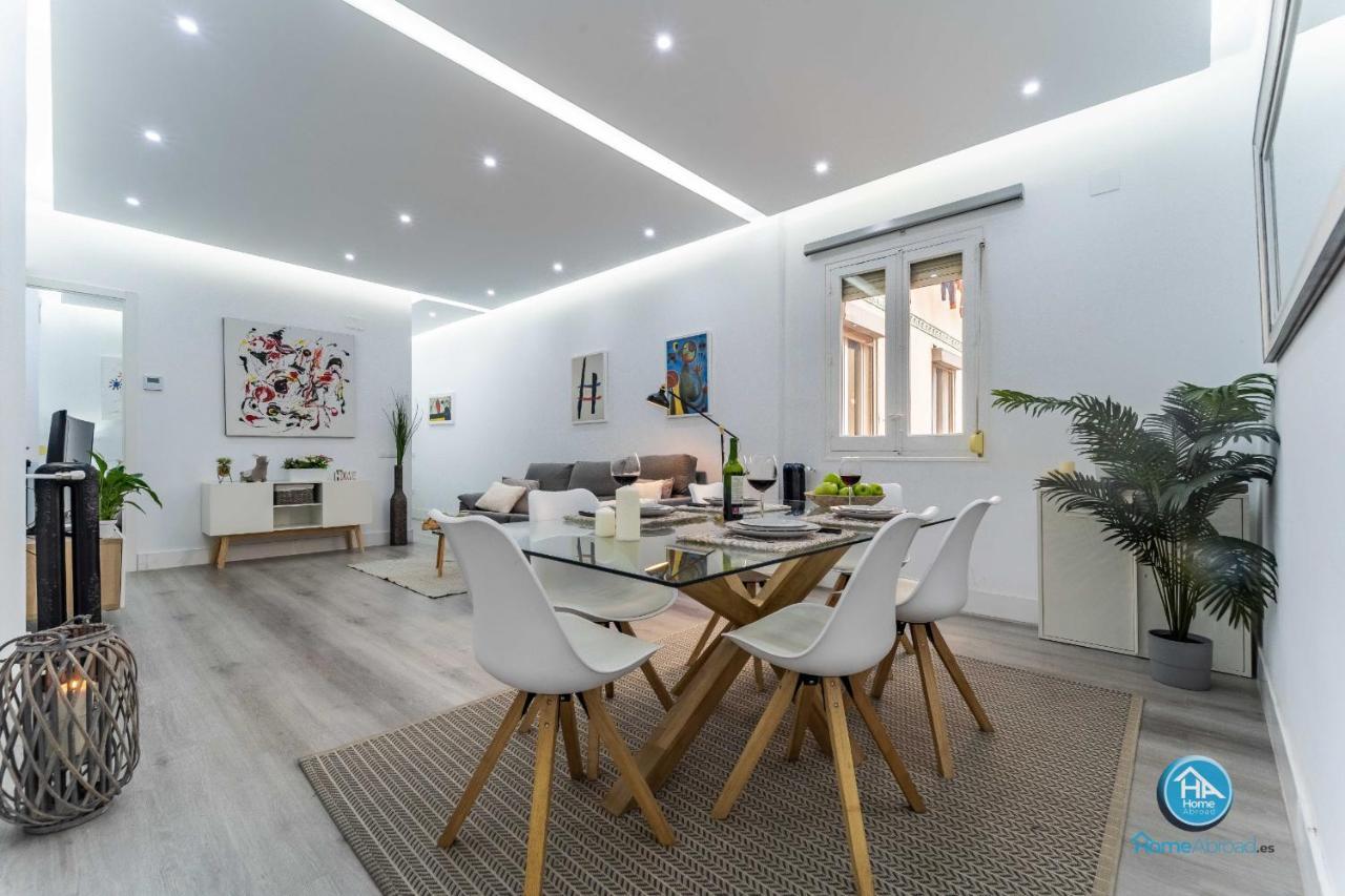 HomeAbroad Apartments - Deluxe Madrid Center Buitenkant foto