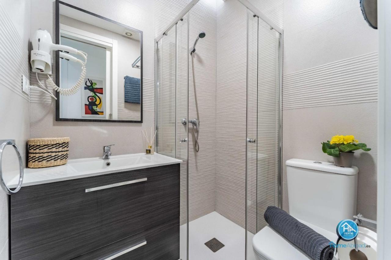 HomeAbroad Apartments - Deluxe Madrid Center Buitenkant foto